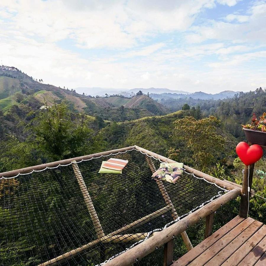 فندق Bubblesky Glamping 40 Min From Medellin إلريتيرو المظهر الخارجي الصورة