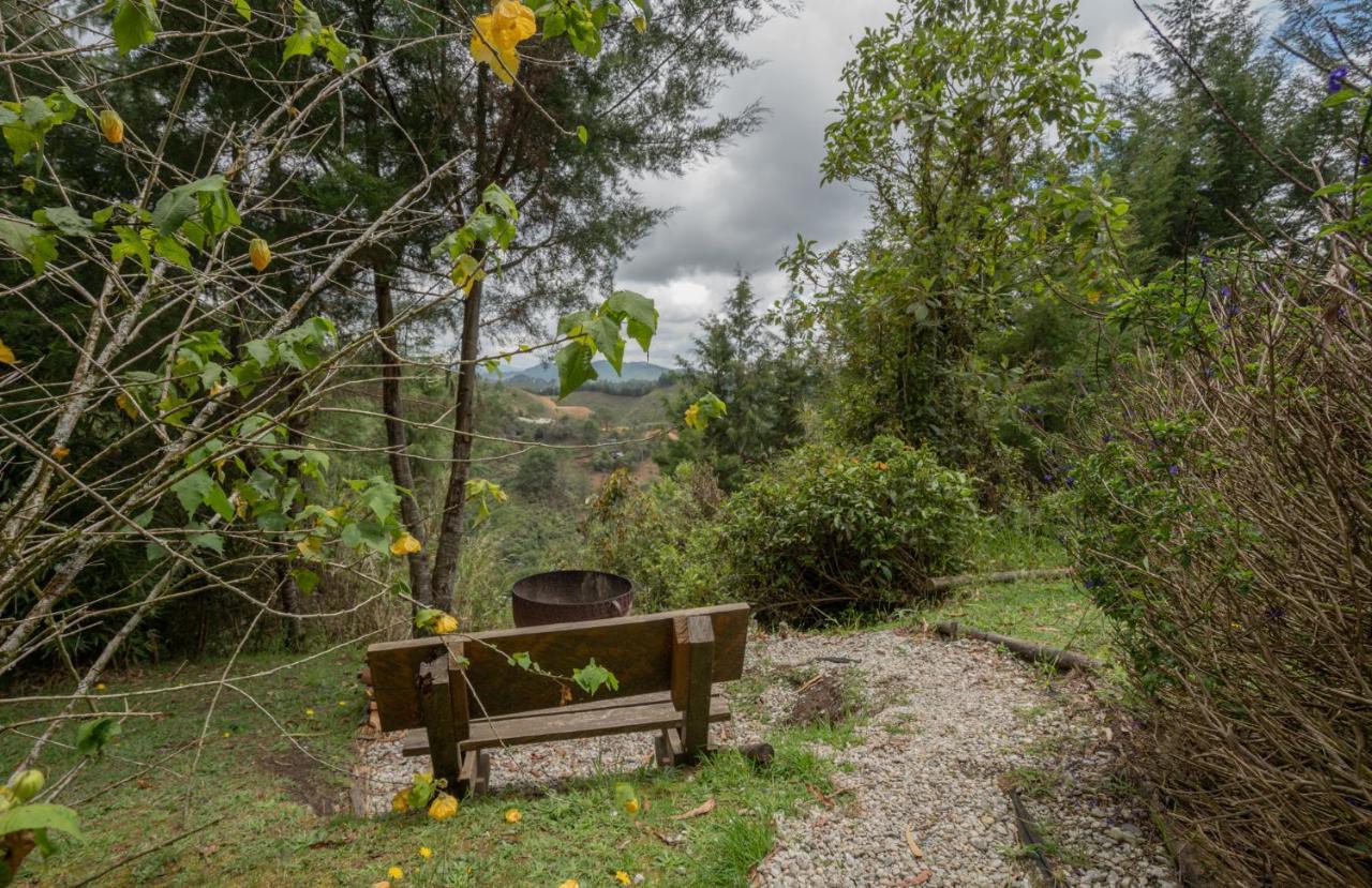 فندق Bubblesky Glamping 40 Min From Medellin إلريتيرو المظهر الخارجي الصورة
