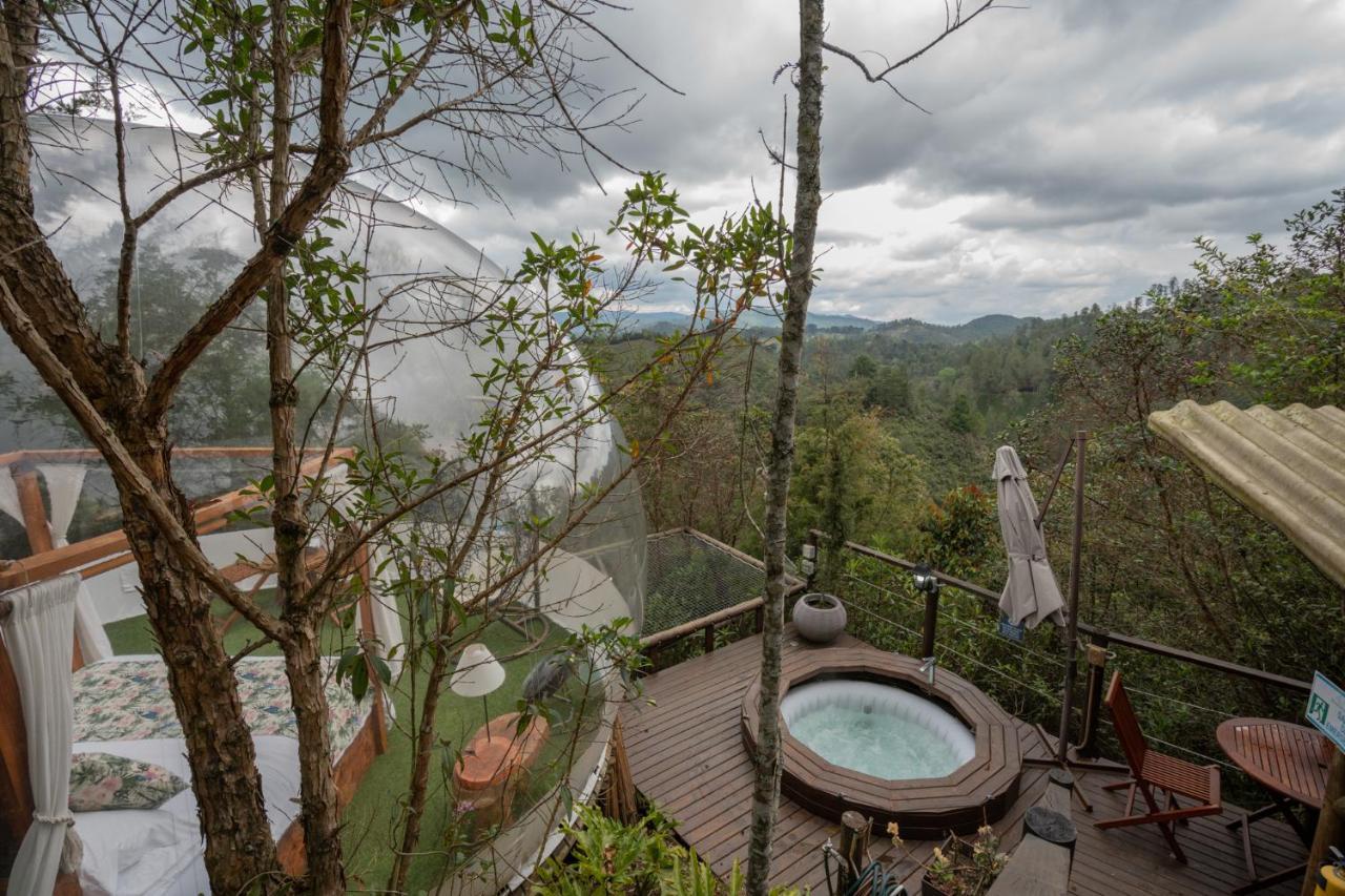 فندق Bubblesky Glamping 40 Min From Medellin إلريتيرو المظهر الخارجي الصورة