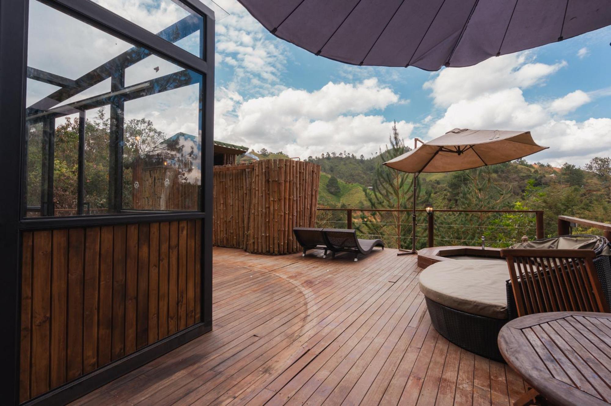 فندق Bubblesky Glamping 40 Min From Medellin إلريتيرو المظهر الخارجي الصورة