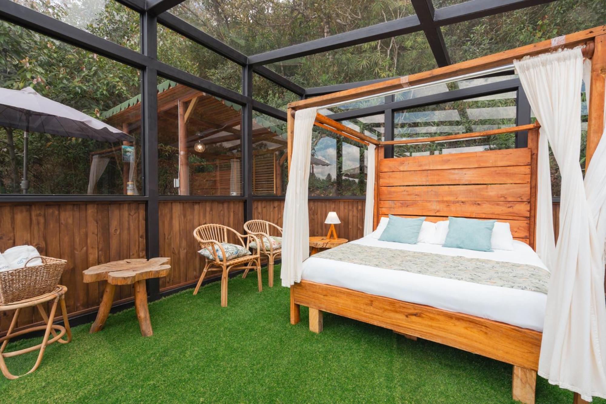 فندق Bubblesky Glamping 40 Min From Medellin إلريتيرو المظهر الخارجي الصورة