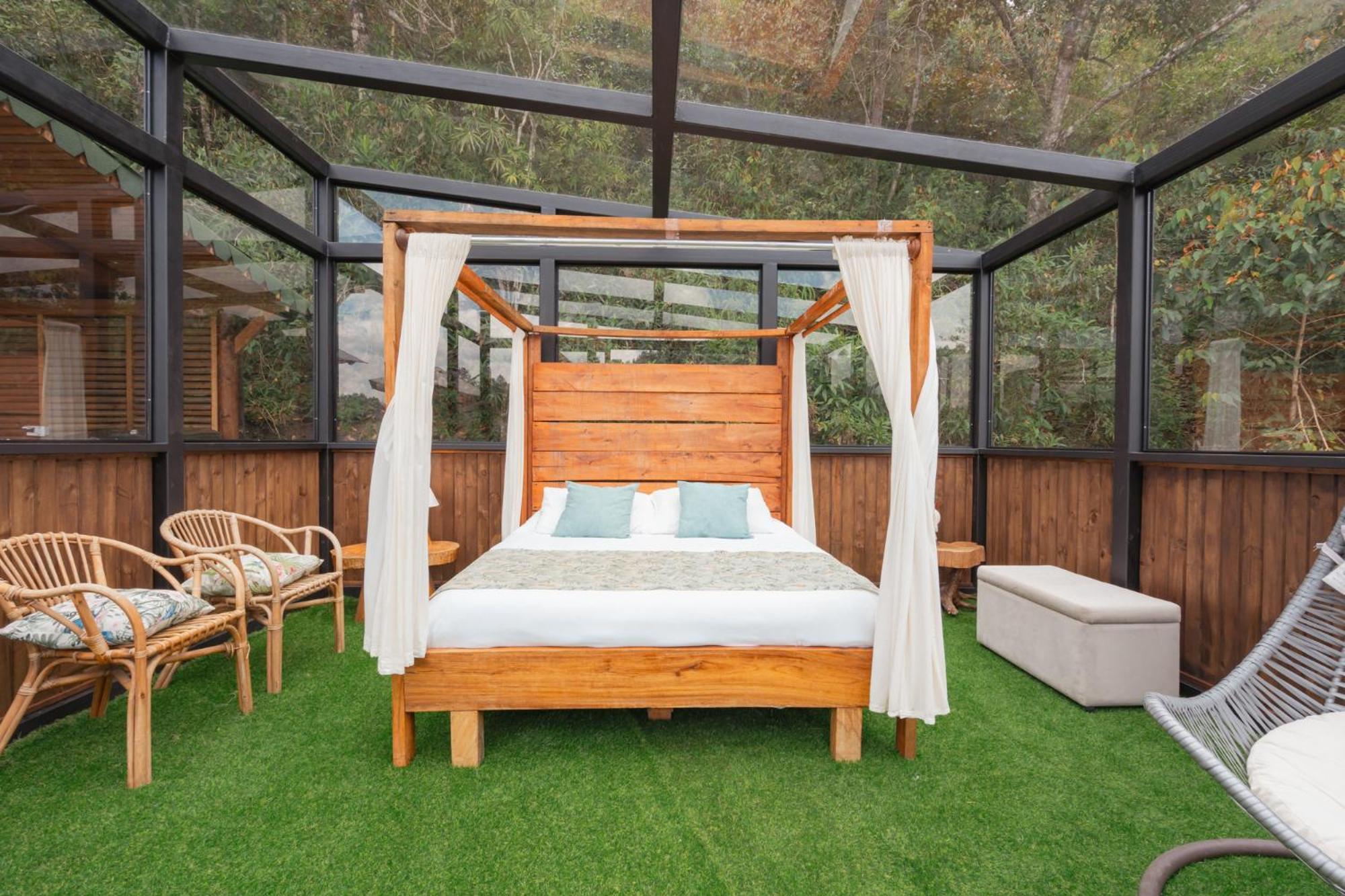 فندق Bubblesky Glamping 40 Min From Medellin إلريتيرو المظهر الخارجي الصورة