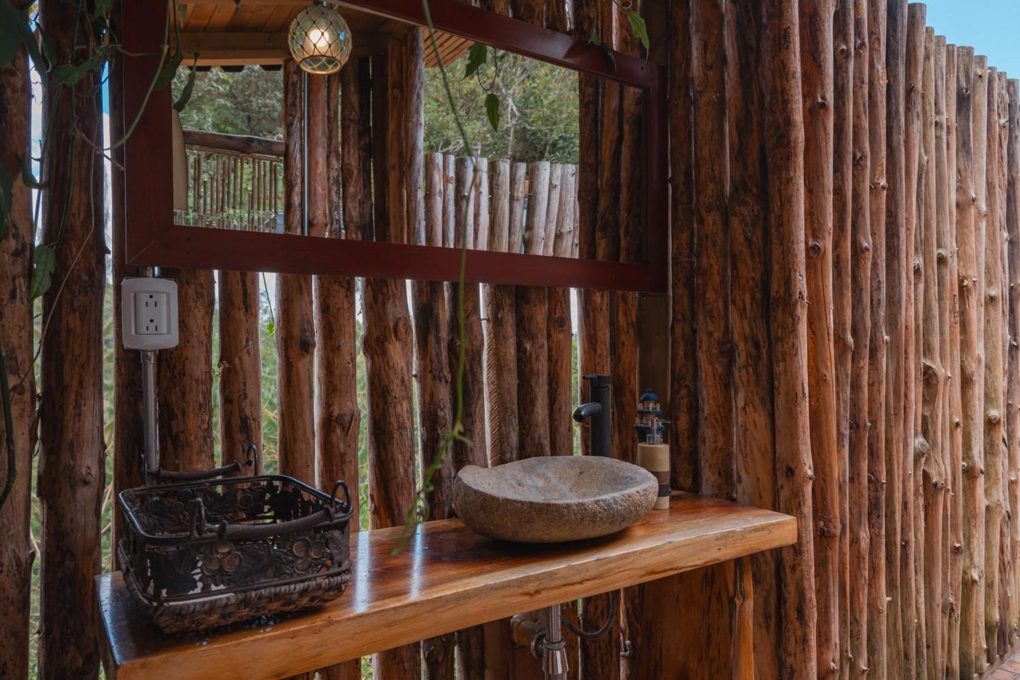 فندق Bubblesky Glamping 40 Min From Medellin إلريتيرو المظهر الخارجي الصورة