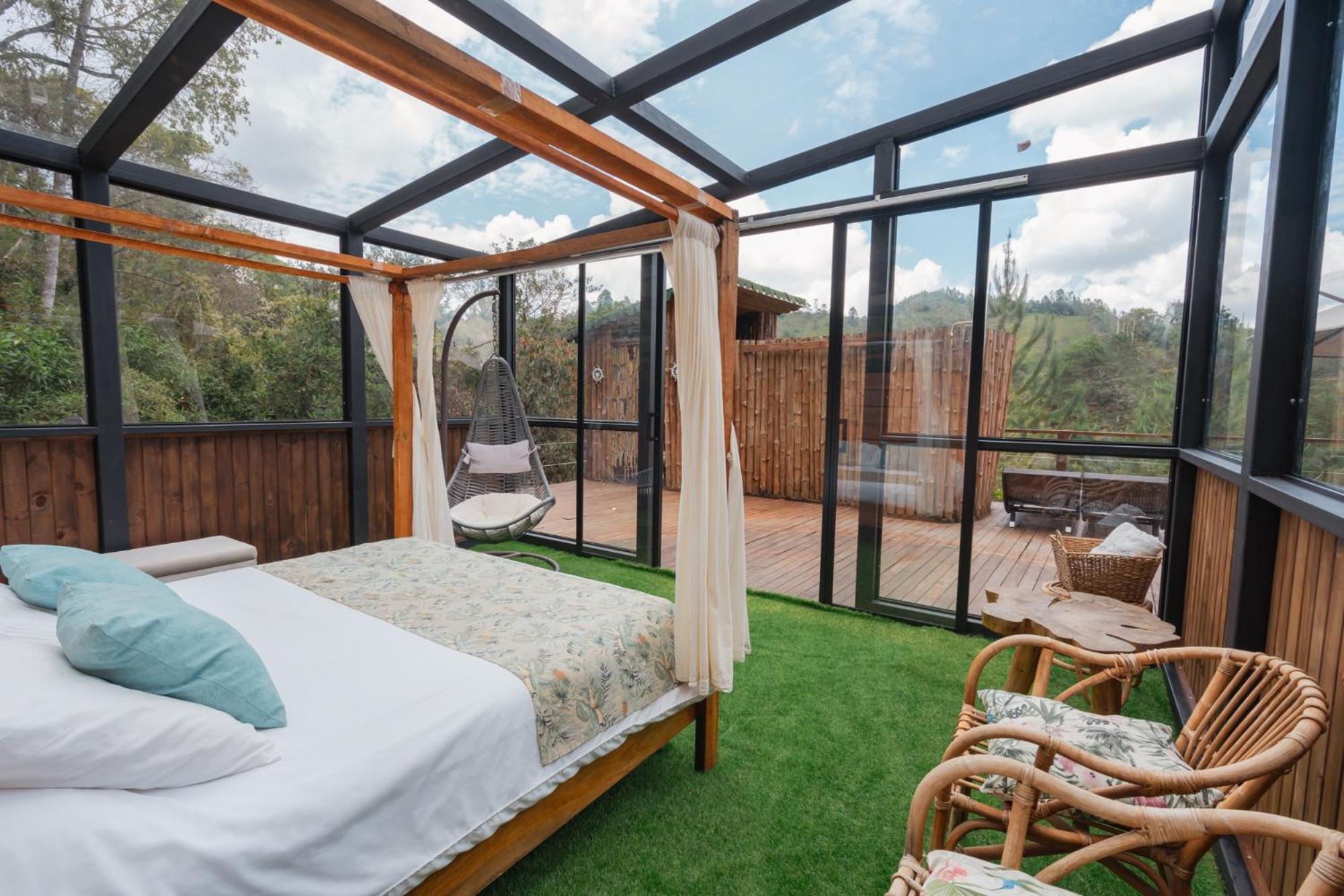 فندق Bubblesky Glamping 40 Min From Medellin إلريتيرو المظهر الخارجي الصورة