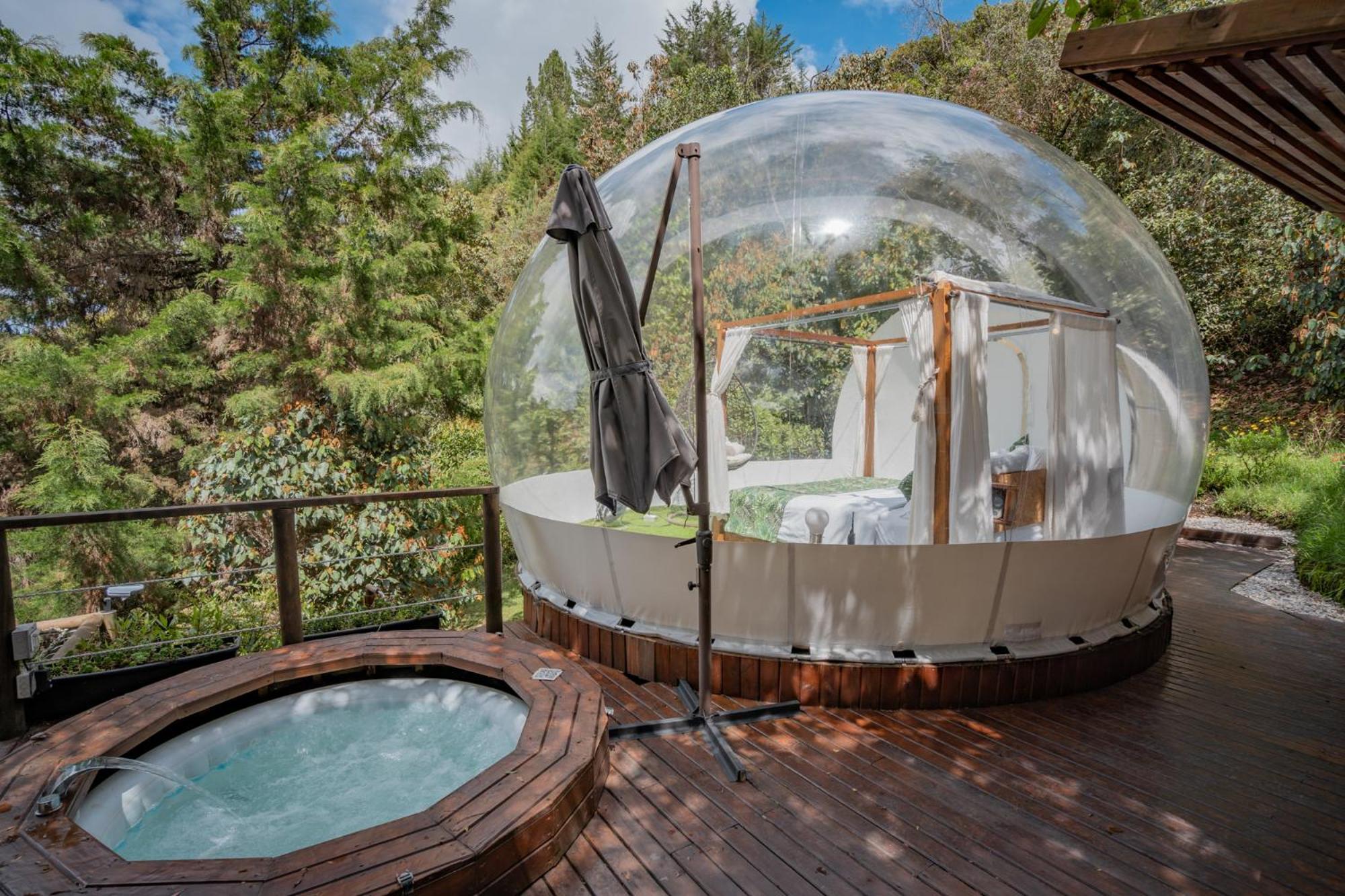 فندق Bubblesky Glamping 40 Min From Medellin إلريتيرو المظهر الخارجي الصورة