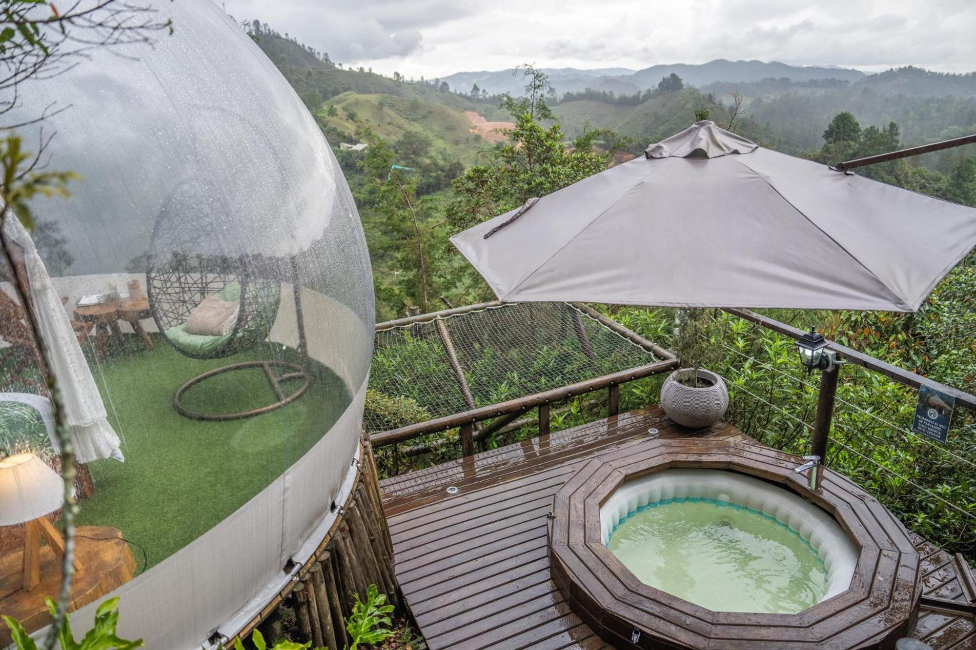 فندق Bubblesky Glamping 40 Min From Medellin إلريتيرو المظهر الخارجي الصورة
